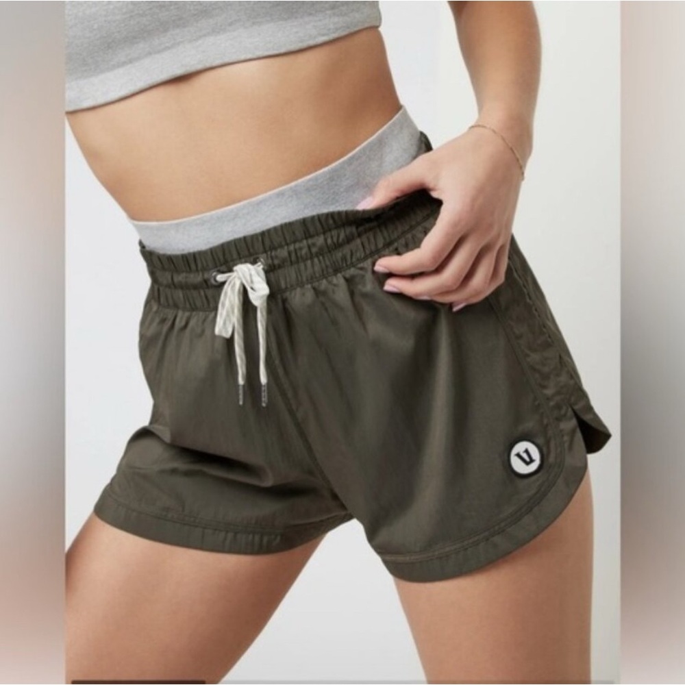Vuori Halo Sport Short small oregano